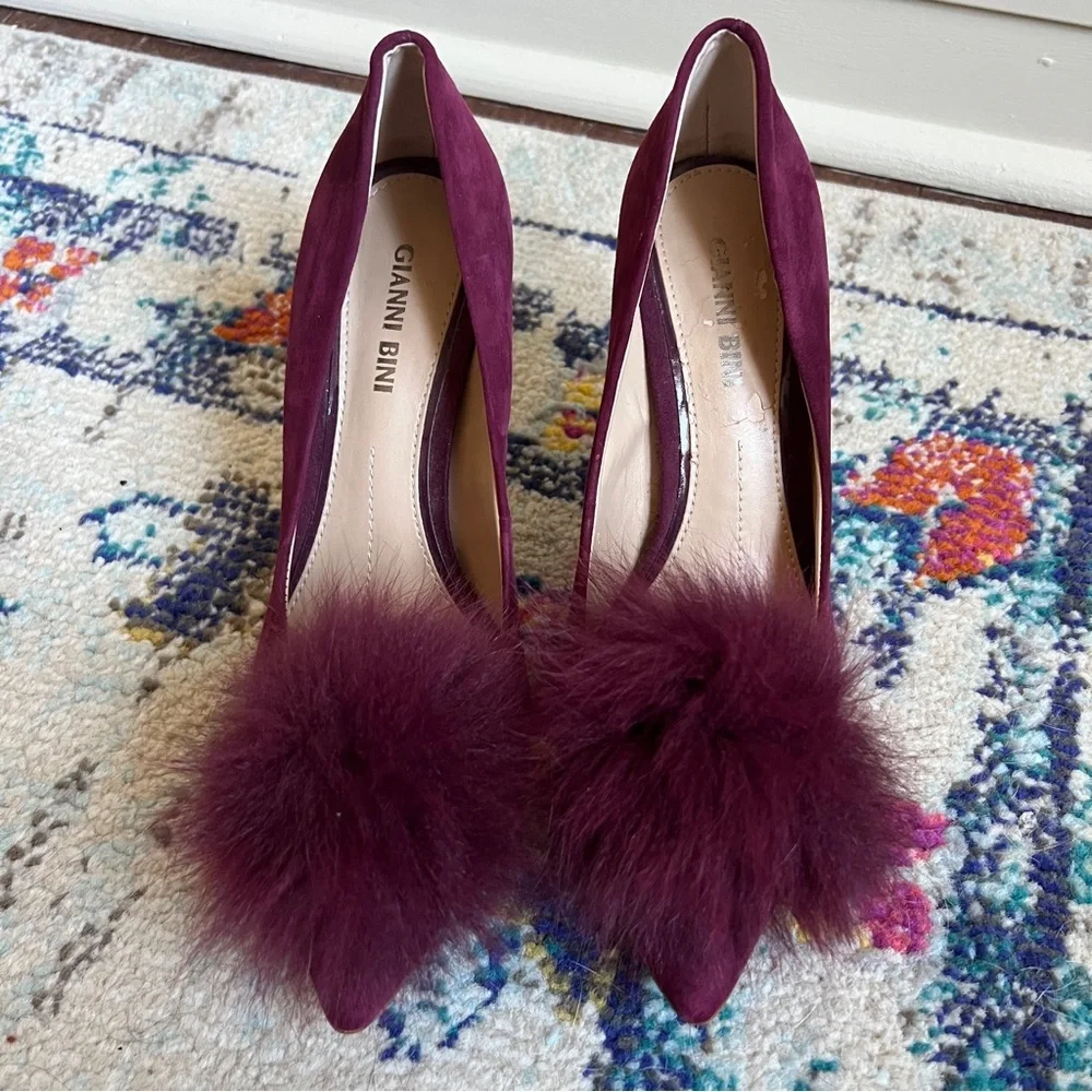 Gianni Bini Dorindah Burgundy Suede Pumps with Real Fox Fur Pom Pom Details 8.5 - Picture 2 of 6